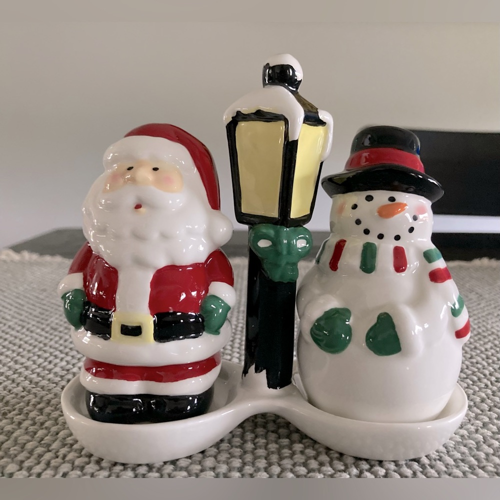 Potters Studio Santa Claus and Snowman Salt & Pepper Shakers